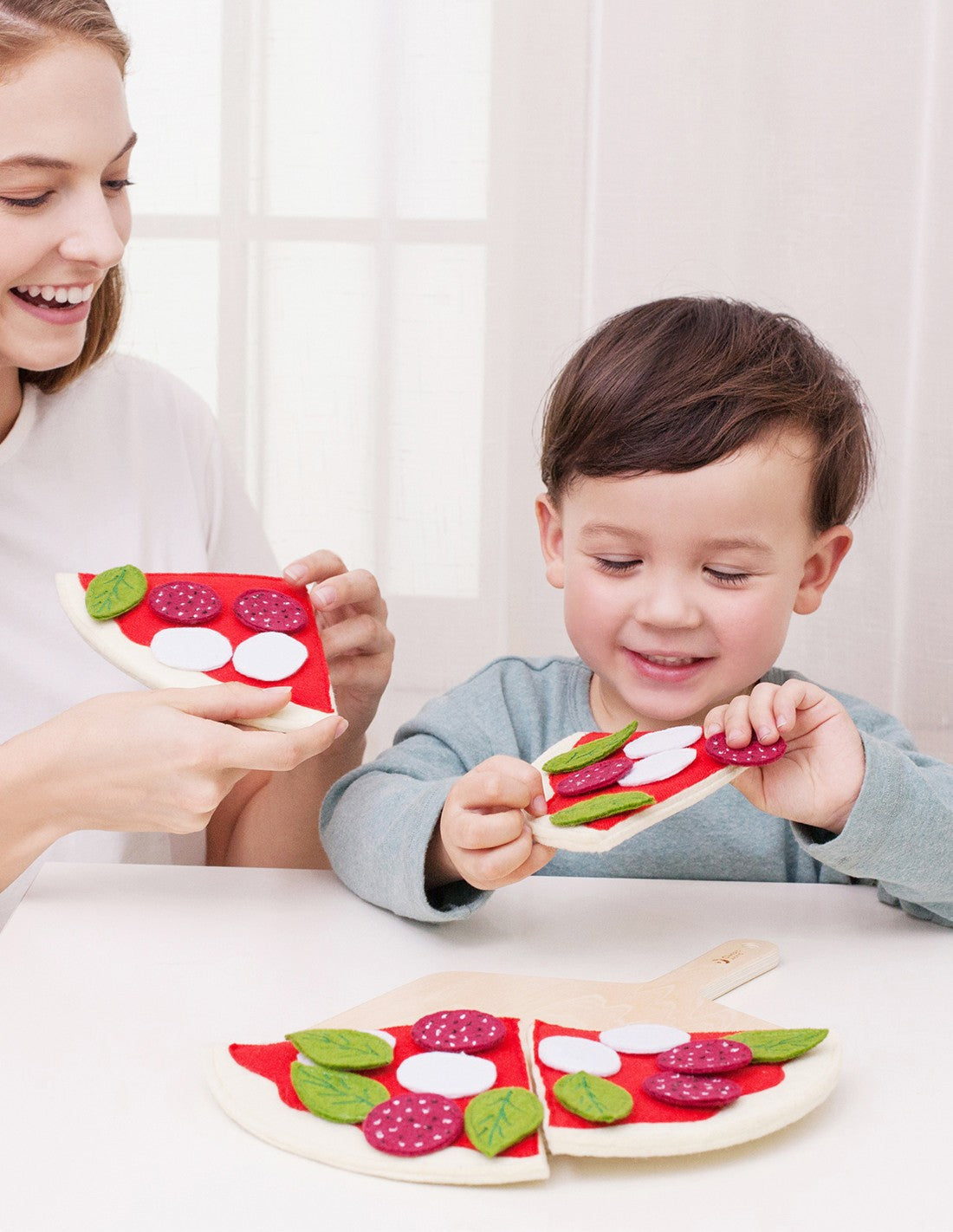 Дървен кухненски комплект - Пица с дъска за рязане Stellina.bg